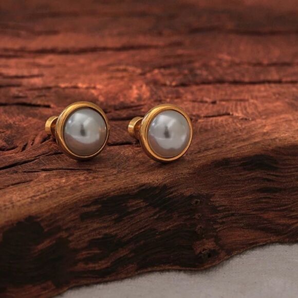 #21 New White Pearl Gold Screw Back Stud Earrings - Picture 9 of 12